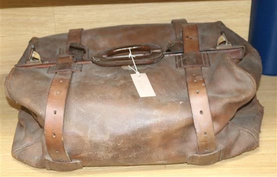 A Gladstone bag